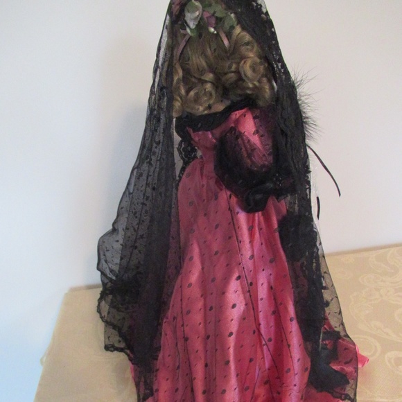 Dynasty Dolls "NICOLE" Porcelain Bisque doll - Picture 3 of 12